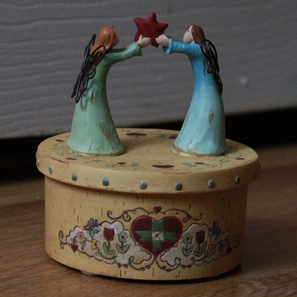 Russ Country Gatherings "Friends Forever" Jewelry Storage